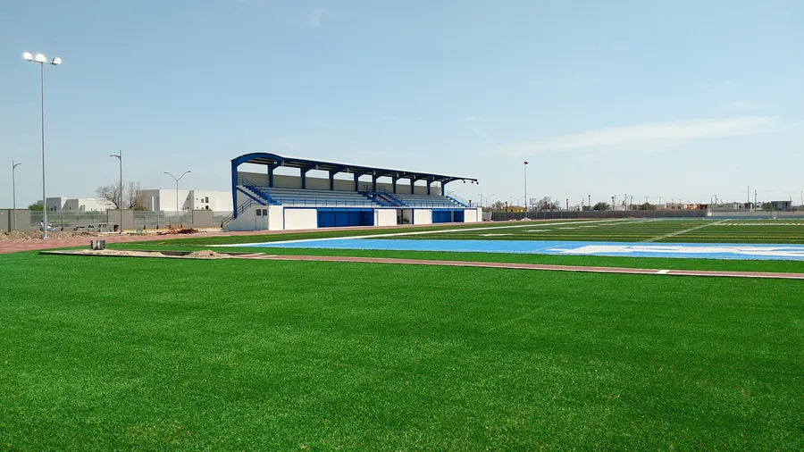Fotografía del proyecto ICEST Nuevo Laredo del portafolio LUCONSA: campo deportivo y gradas